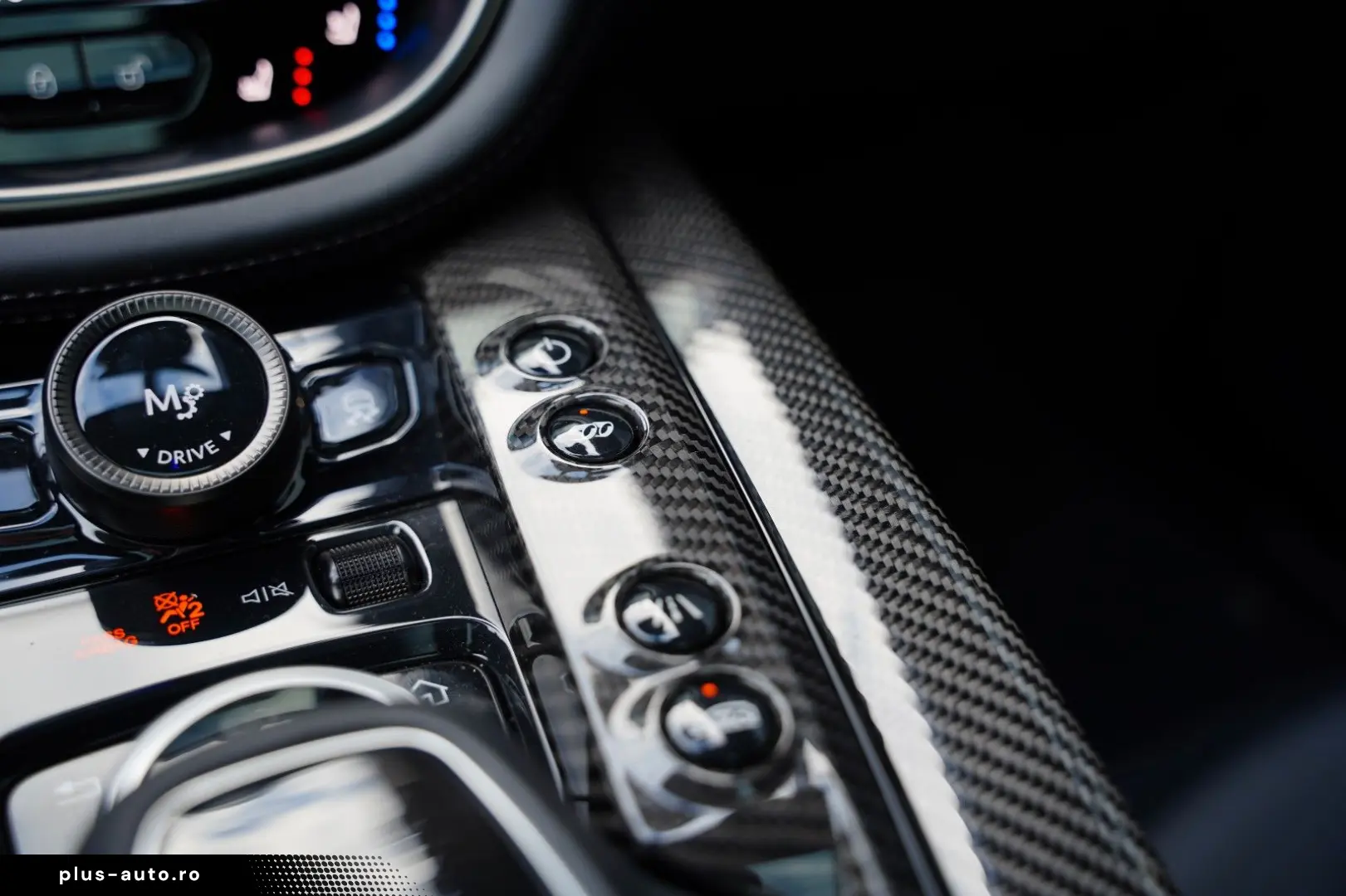 ASTON MARTIN DBX 4.0 V8 707 23 Inch