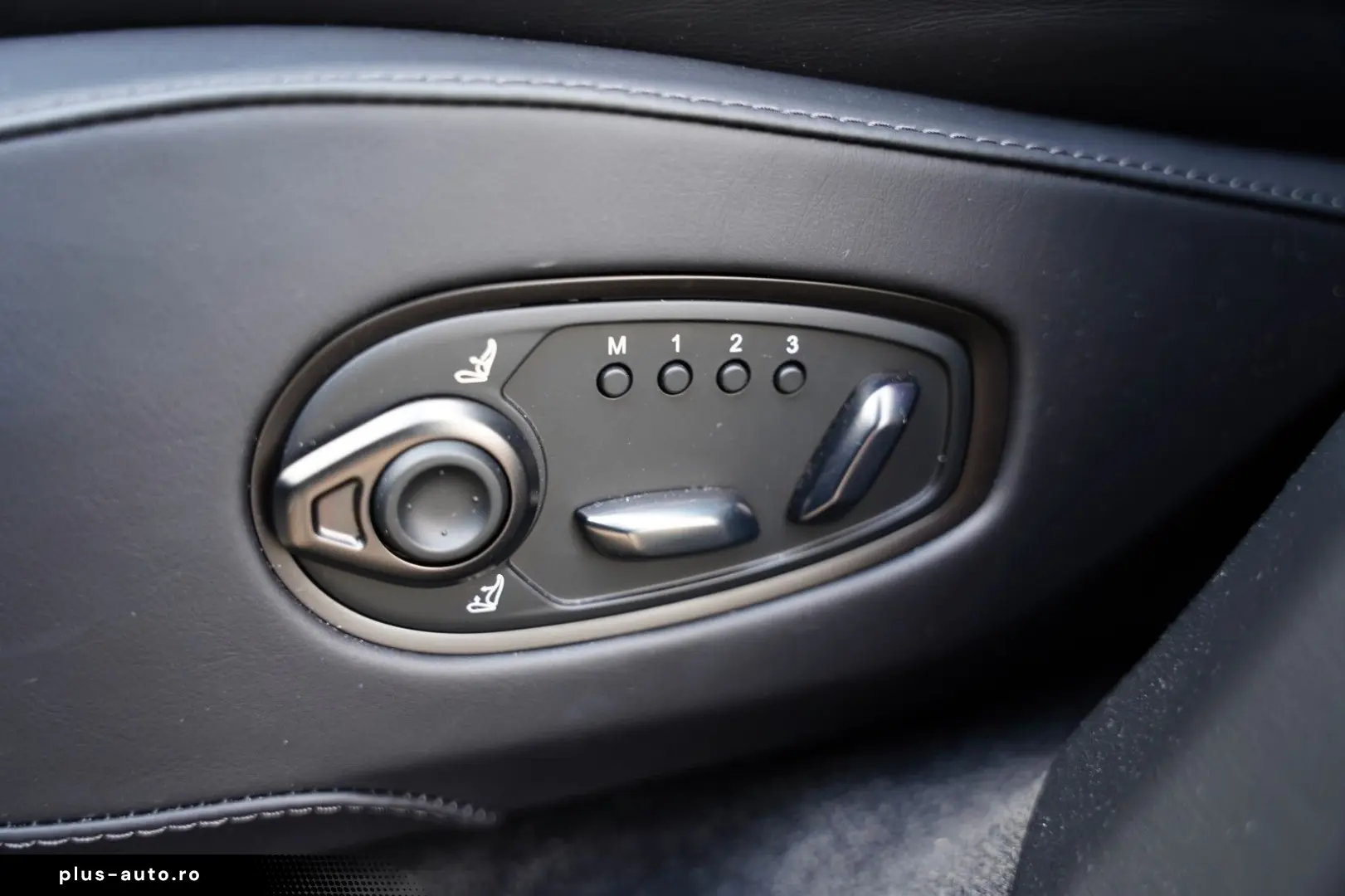 ASTON MARTIN DBX 4.0 V8 707 23 Inch