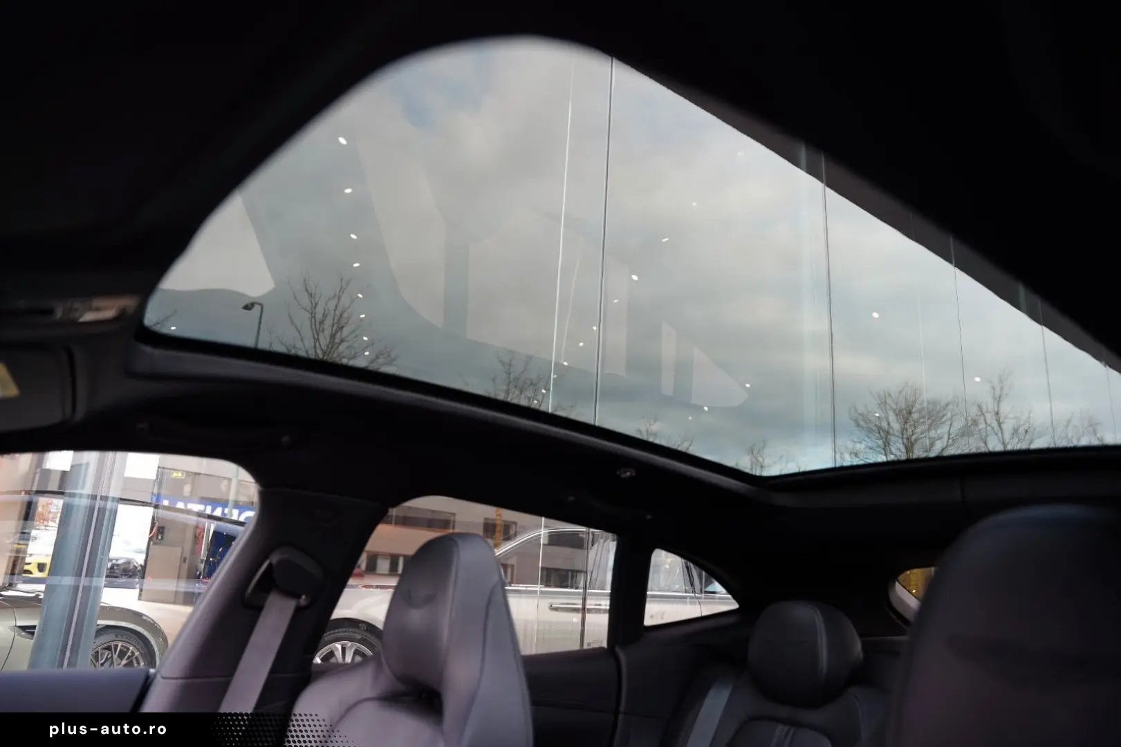 ASTON MARTIN DBX 4.0 V8 707 23 Inch