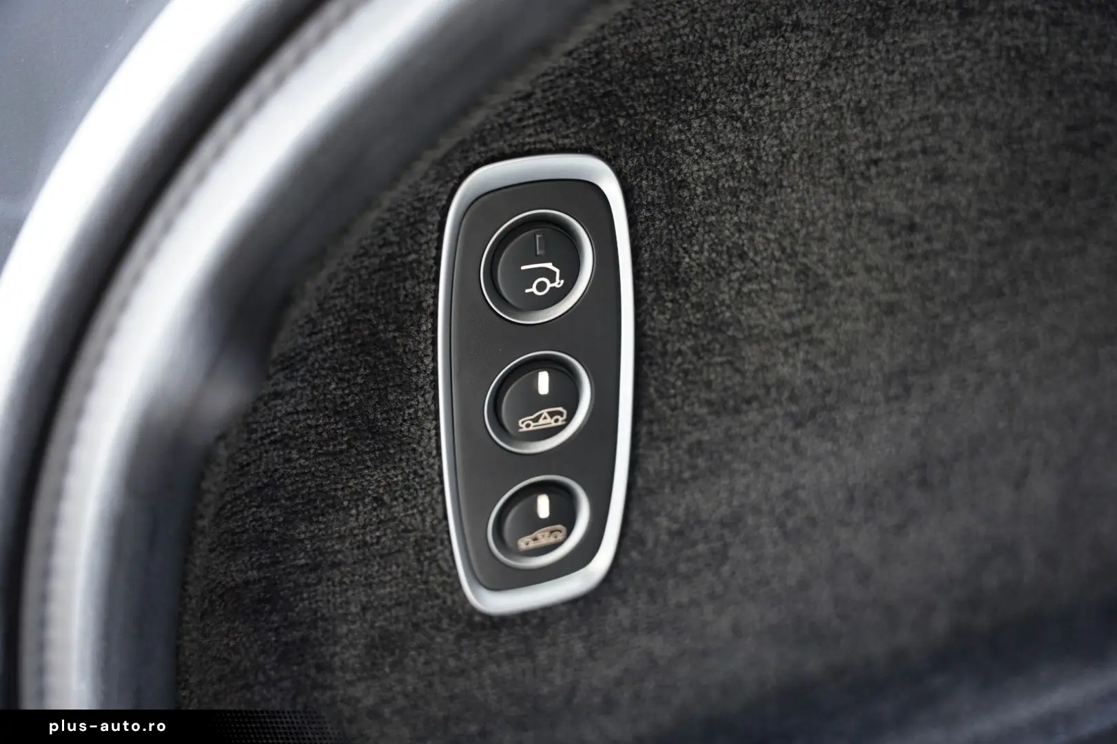 ASTON MARTIN DBX 4.0 V8 707 23 Inch