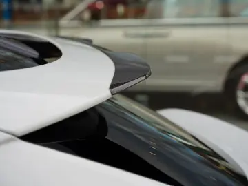 ASTON MARTIN DBX 4.0 V8 707 23 Inch