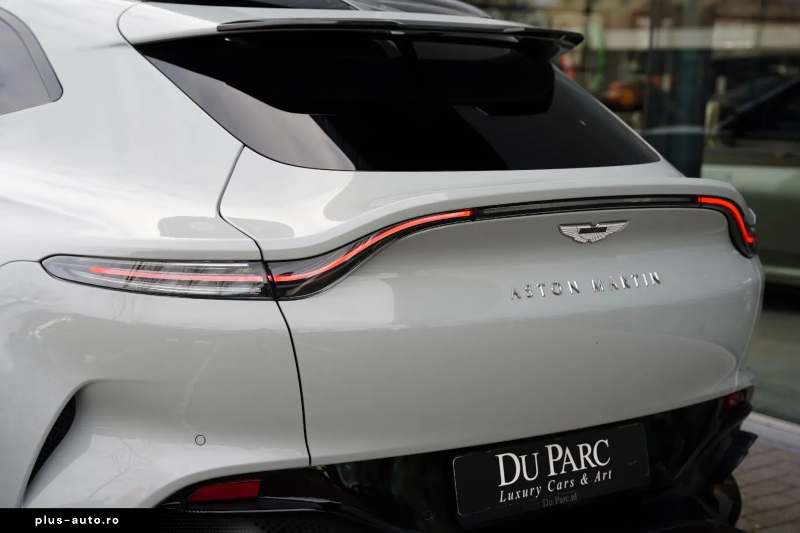 ASTON MARTIN DBX 4.0 V8 707 23 Inch