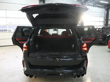BMW X5M Competition PANO-SKY MASSAGE SOFT-CL B&W 22'