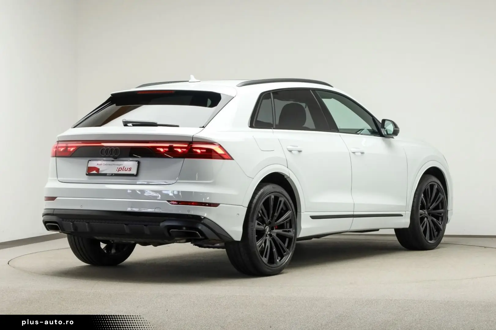 AUDI Q8 55 TFSI 2 x S line Pano Assist Matrix B&O