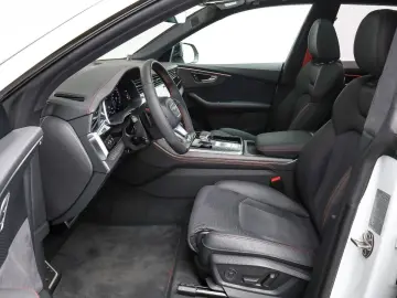 AUDI Q8 55 TFSI 2 x S line Pano Assist Matrix B&O