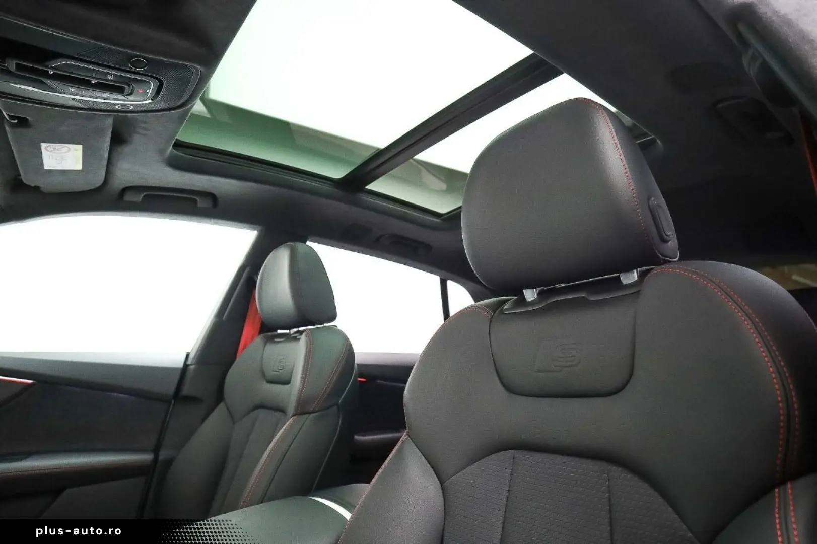 AUDI Q8 55 TFSI 2 x S line Pano Assist Matrix B&O