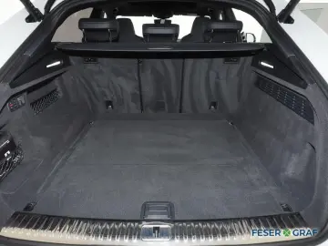 AUDI Q8 50 TDI quattro S tronic S line Matrix AHK PAN
