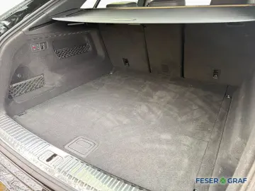 AUDI Q8 50 TDI qu. tiptro  S line AHK Pano Leder