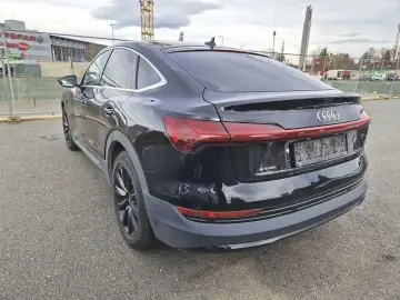 AUDI e-tron Sportback 50 quattro 71kWh Business 360