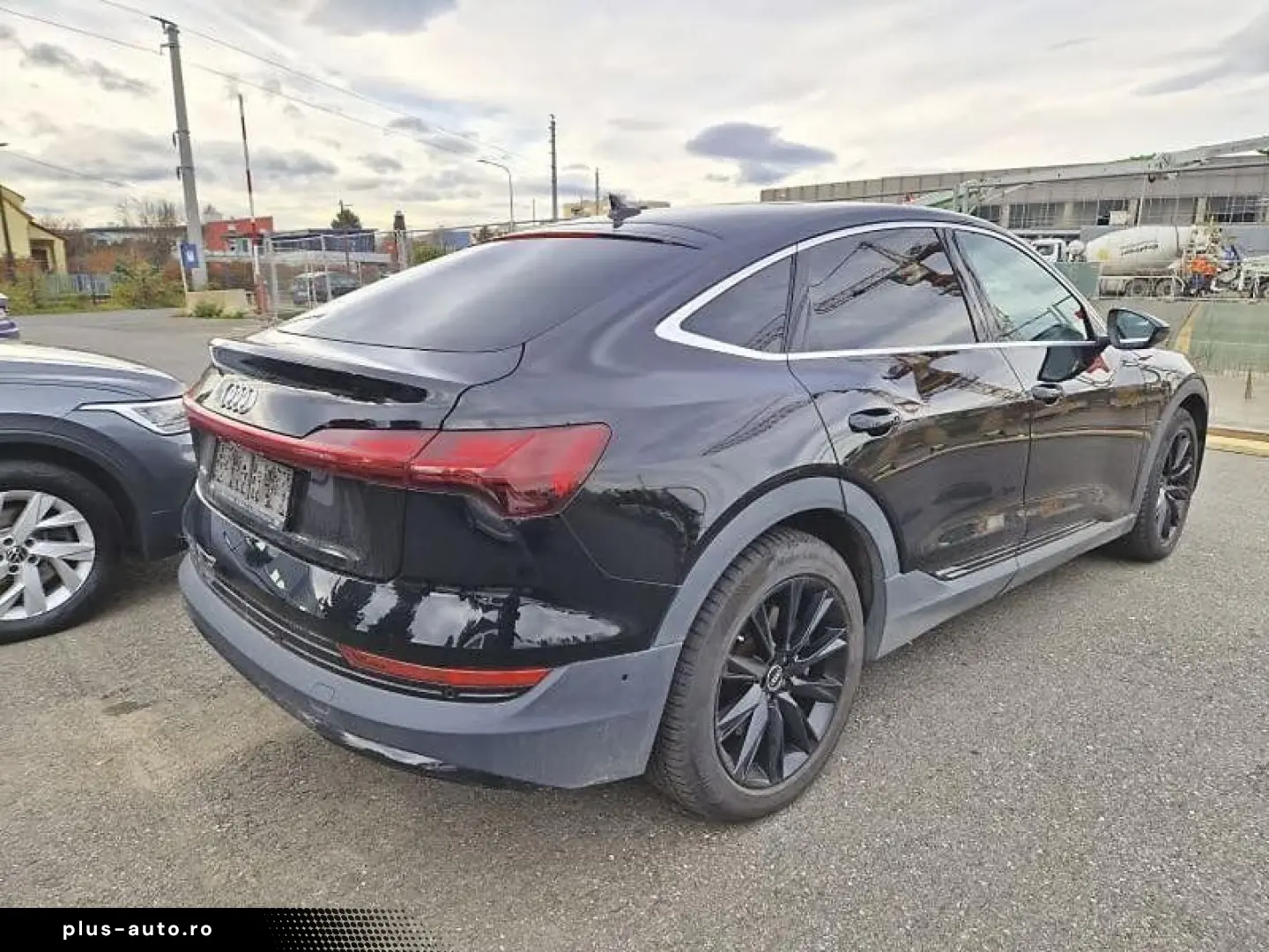 AUDI e-tron Sportback 50 quattro 71kWh Business 360