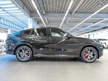 BMW X6 xDrive30d M Sport PANO ACC AHK RFK NAVI LED