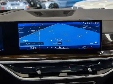 BMW X6 xDrive30d M Sport PANO ACC AHK RFK NAVI LED