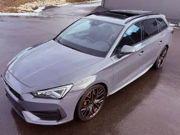 CUPRA Leon ST 2.0TSI VZ 4Drive;PANO Beats ACC Brembo
