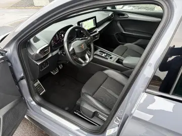 CUPRA Leon ST 2.0TSI VZ 4Drive;PANO Beats ACC Brembo