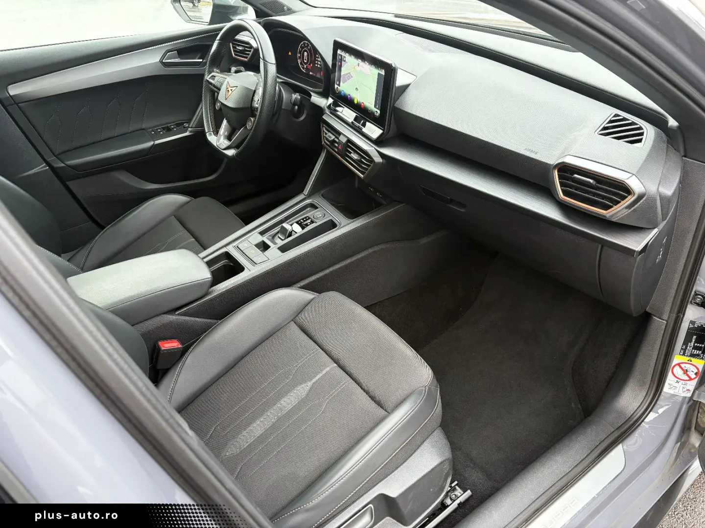 CUPRA Leon ST 2.0TSI VZ 4Drive;PANO Beats ACC Brembo