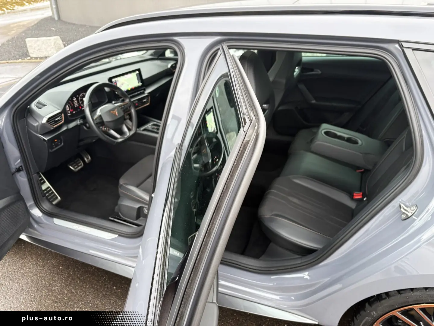 CUPRA Leon ST 2.0TSI VZ 4Drive;PANO Beats ACC Brembo