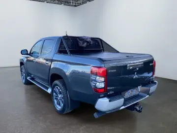 MITSUBISHI L200 Top 2.2 DI-D 4WD Cutie Automata