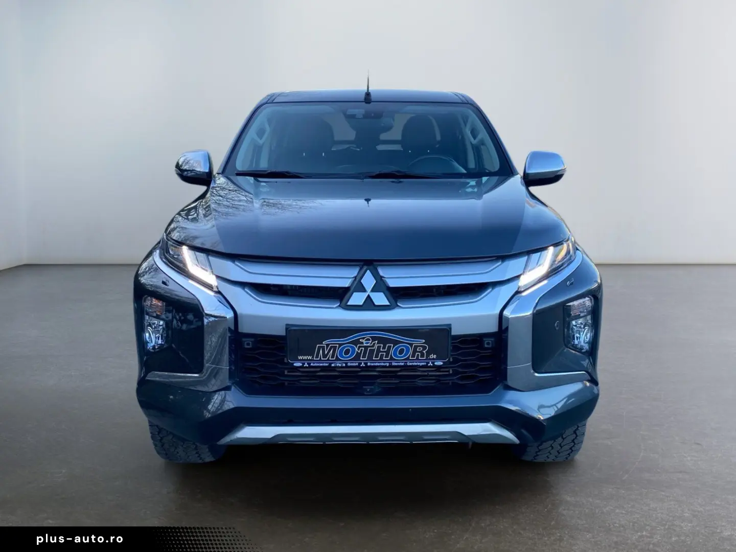 MITSUBISHI L200 Top 2.2 DI-D 4WD Cutie Automata