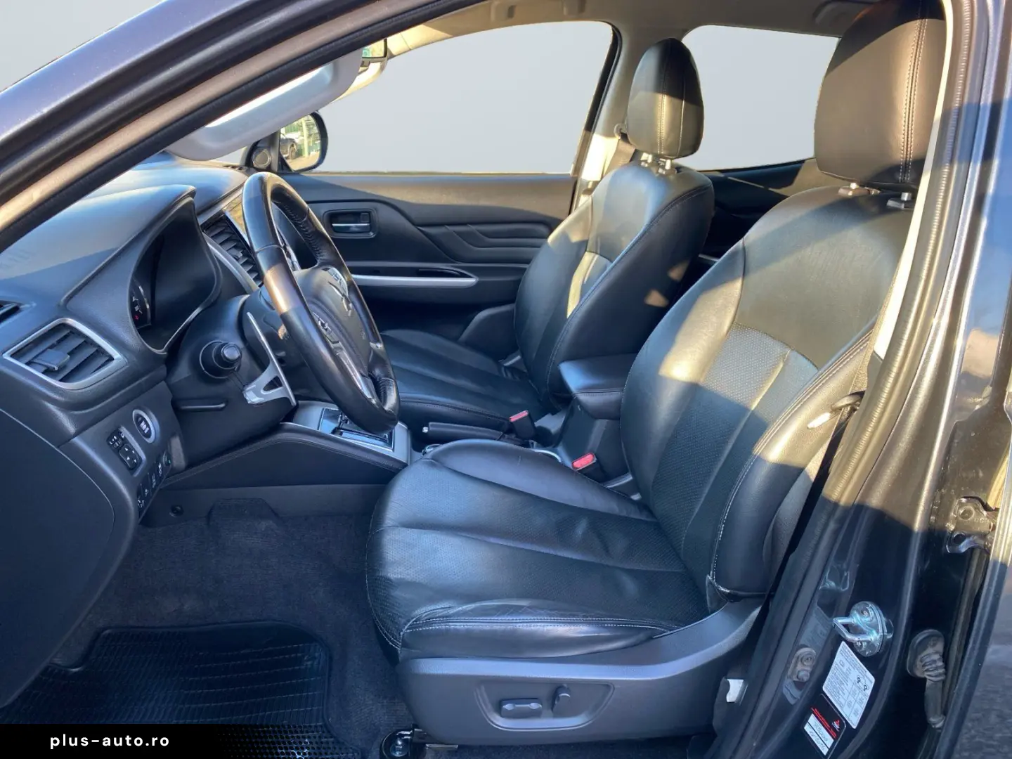 MITSUBISHI L200 Top 2.2 DI-D 4WD Cutie Automata