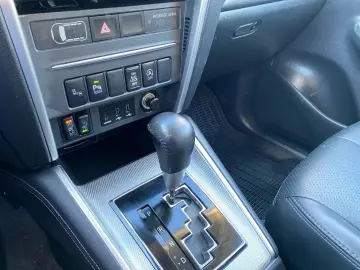 MITSUBISHI L200 Top 2.2 DI-D 4WD Cutie Automata