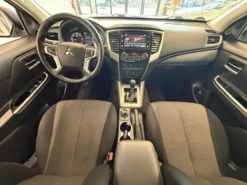 MITSUBISHI L200 Spirit 4WD Cutie Automata