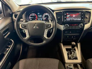 MITSUBISHI L200 Spirit 4WD Cutie Automata