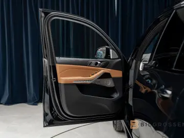 BMW X5 xDrive50e M Sport Inno B&W Pano HUD 360 TOW