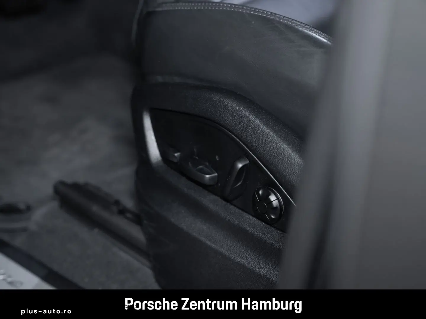 PORSCHE Cayenne E-Hybrid Coupe BOSE PASM InnoDrive Head-