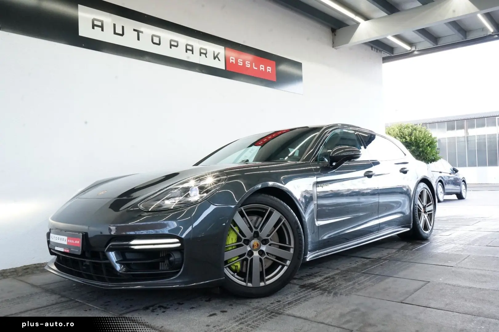 PORSCHE Panamera Sport Turismo 4 E-Hybrid Platinum Sport