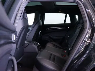 PORSCHE Panamera Sport Turismo 4 E-Hybrid Platinum Sport