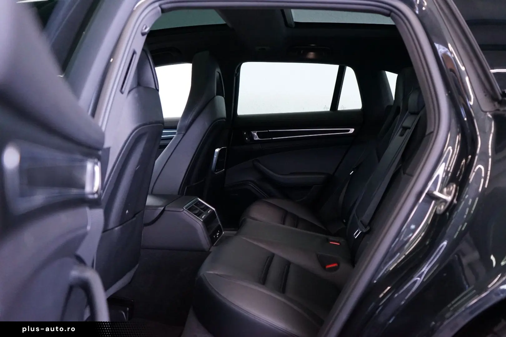 PORSCHE Panamera Sport Turismo 4 E-Hybrid Platinum Sport