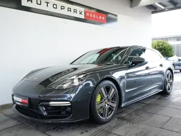 PORSCHE Panamera Sport Turismo 4 E-Hybrid Platinum Sport