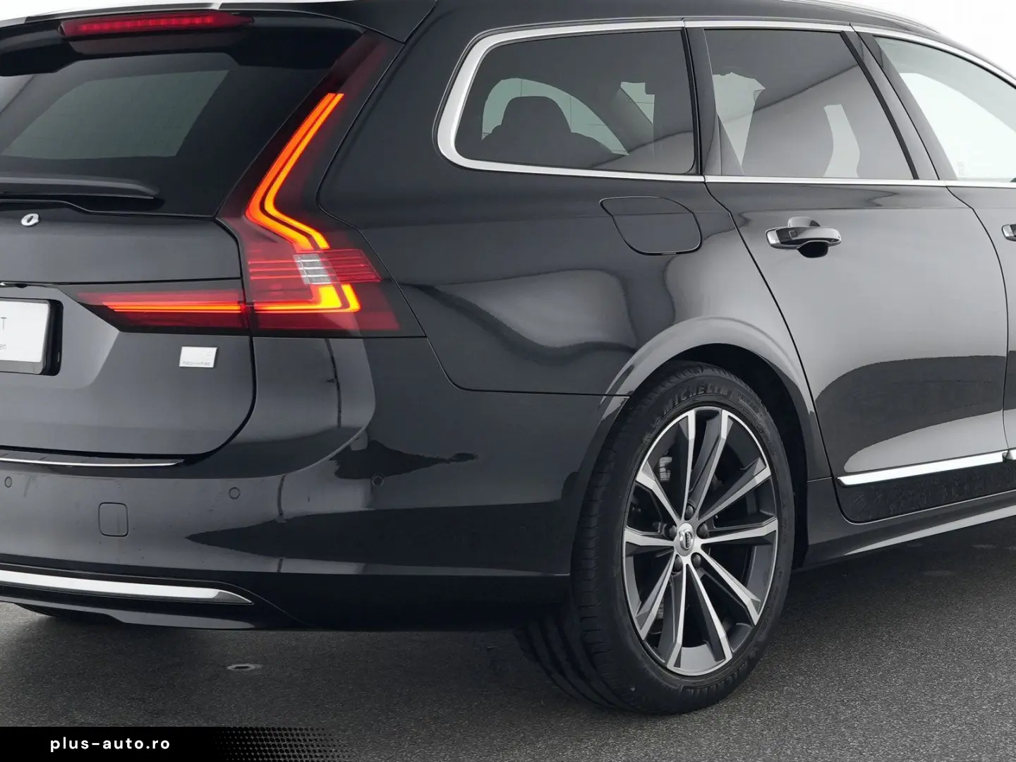 VOLVO V90 T6 Recharge AWD Inscription 19  PANO 360