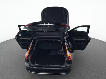 VOLVO V90 T6 Recharge AWD Inscription 19  PANO 360