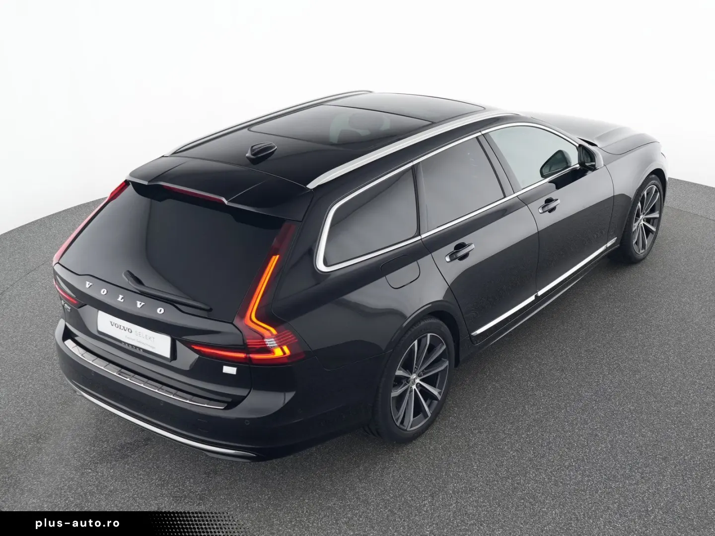 VOLVO V90 T6 Recharge AWD Inscription 19  PANO 360