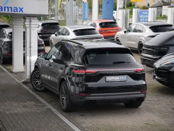 PORSCHE CAYENNE PLATINUM-LUFTF-PANO-HUD-MATRIX-BOSE-21RS