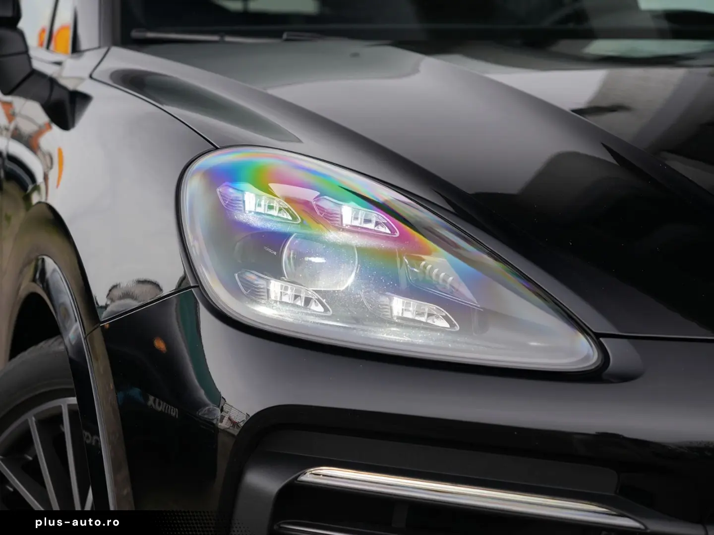 PORSCHE CAYENNE PLATINUM-LUFTF-PANO-HUD-MATRIX-BOSE-21RS