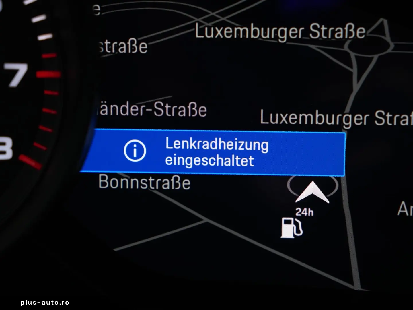 PORSCHE CAYENNE PLATINUM-LUFTF-PANO-HUD-MATRIX-BOSE-21RS