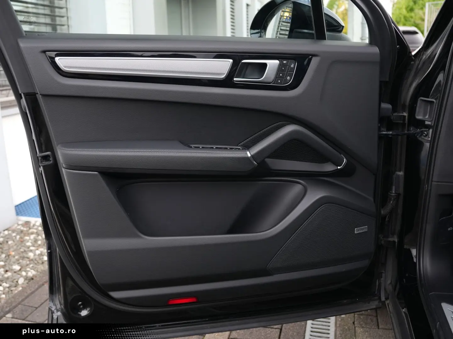 PORSCHE CAYENNE PLATINUM-LUFTF-PANO-HUD-MATRIX-BOSE-21RS