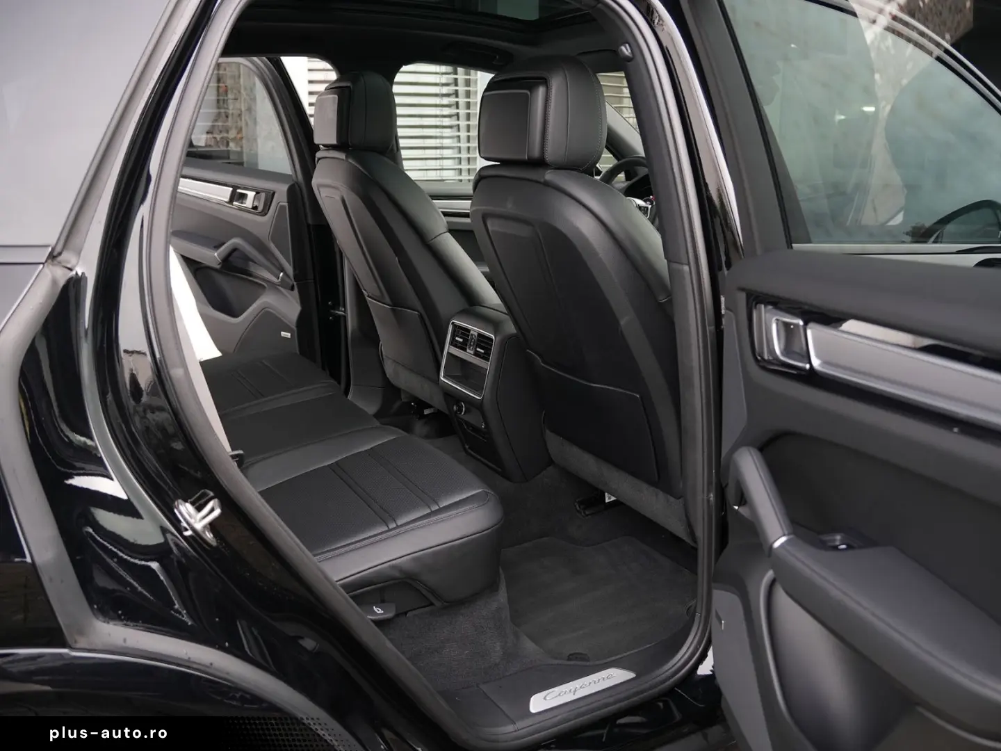 PORSCHE CAYENNE PLATINUM-LUFTF-PANO-HUD-MATRIX-BOSE-21RS