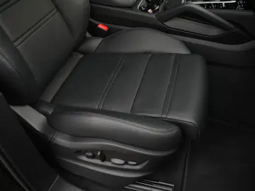 PORSCHE CAYENNE PLATINUM-LUFTF-PANO-HUD-MATRIX-BOSE-21RS