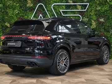 PORSCHE Cayenne PASM TOW APPROVED ACC 59.091€ NETTO