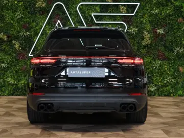 PORSCHE Cayenne PASM TOW APPROVED ACC 59.091€ NETTO