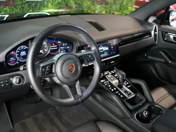 PORSCHE Cayenne PASM TOW APPROVED ACC 59.091€ NETTO