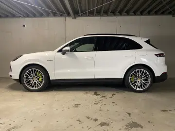 PORSCHE Cayenne E-Hybrid Platinum Edition   el. AHK