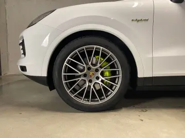 PORSCHE Cayenne E-Hybrid Platinum Edition   el. AHK
