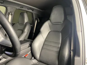 PORSCHE Cayenne E-Hybrid Platinum Edition   el. AHK
