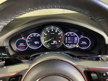 PORSCHE Cayenne E-Hybrid Platinum Edition   el. AHK