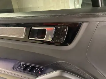 PORSCHE Cayenne E-Hybrid Platinum Edition   el. AHK