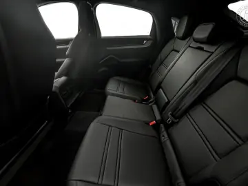 PORSCHE Cayenne Coupe S E-Hybrid